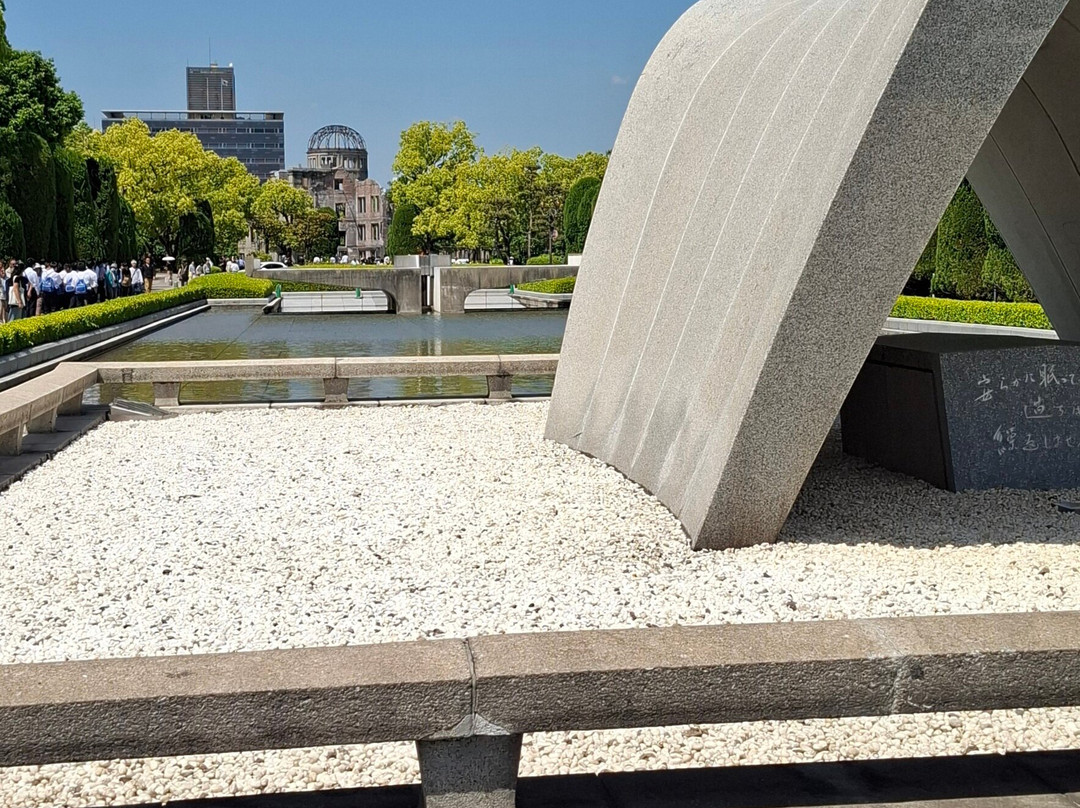 Hiroshima Peace City Monument Cenotaph for the Atomic Bomb Victims-广岛市必去景点