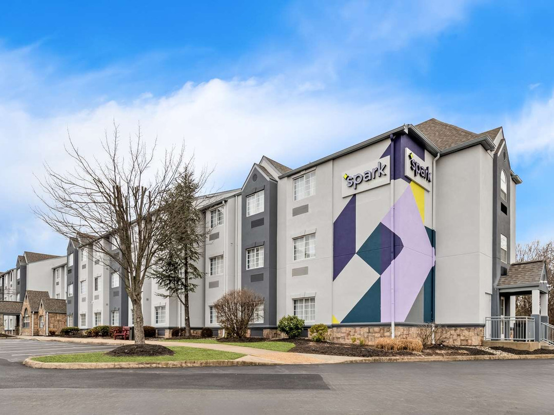 杜勒斯机场康福特茵套房酒店