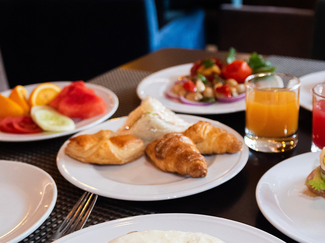 Golden Tulip - The GrandMark Dhaka