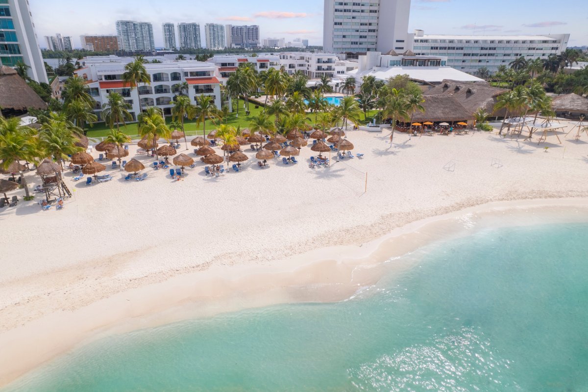 肯哈海滩景区套房别墅-泳池