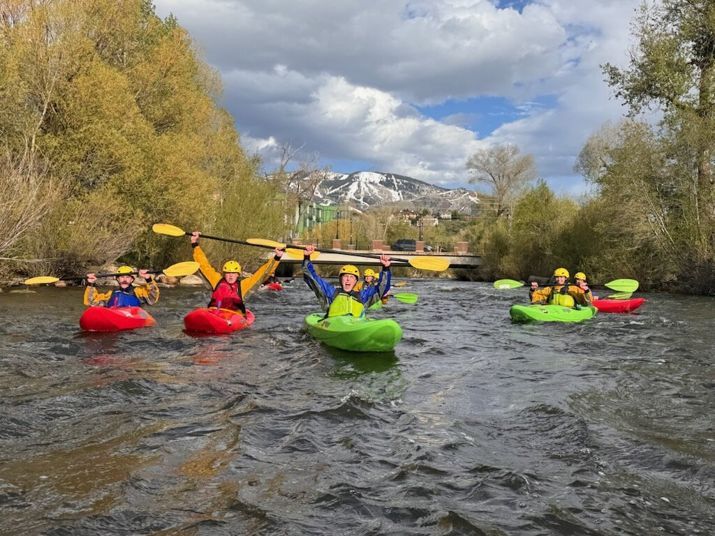 Mountain Sports Kayak School-斯廷博特斯普林斯必去景点