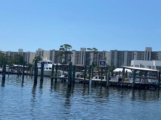 Caribe Marina & Watersports-橙色海湾必去景点