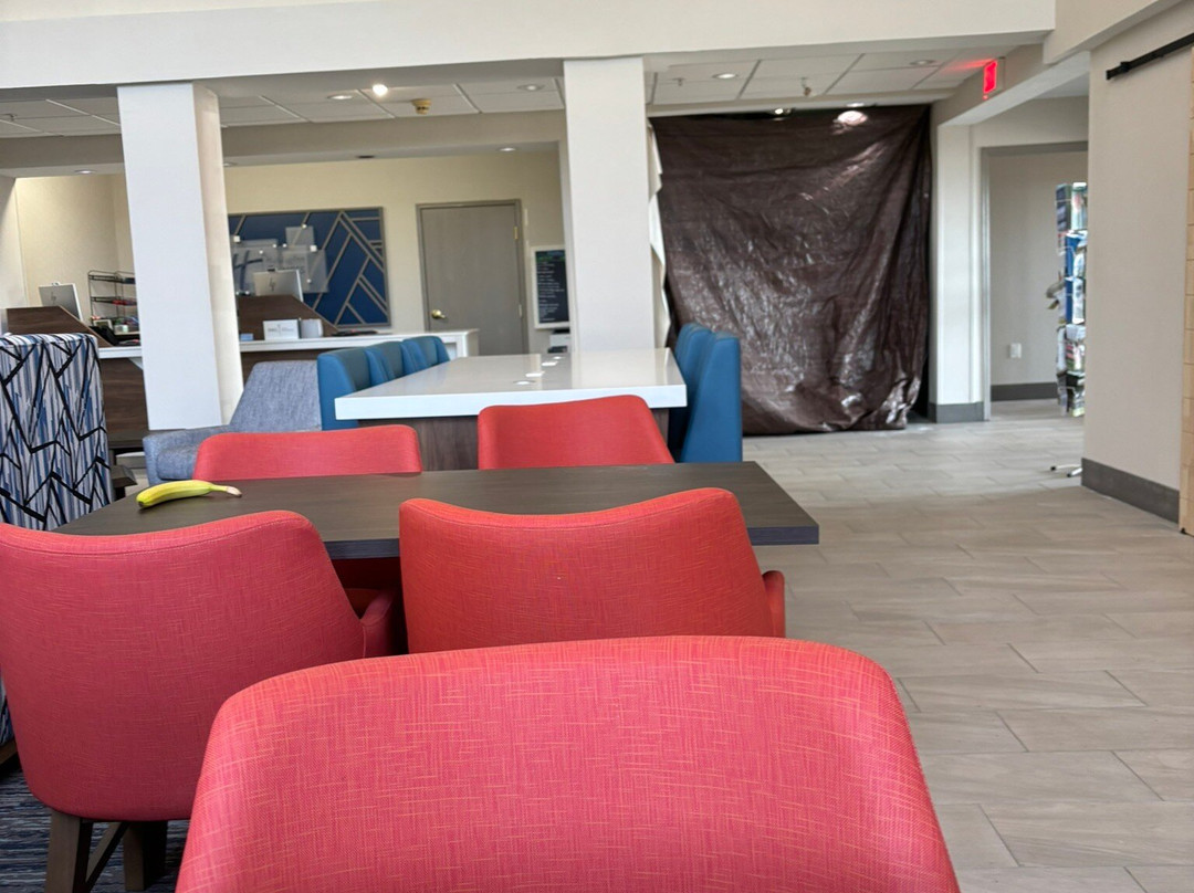 Holiday Inn Express & Suites Wauseon By IHG主图