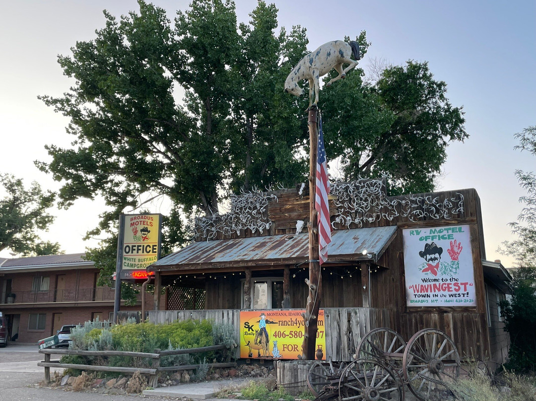 Sagebrush Inn & Suites主图