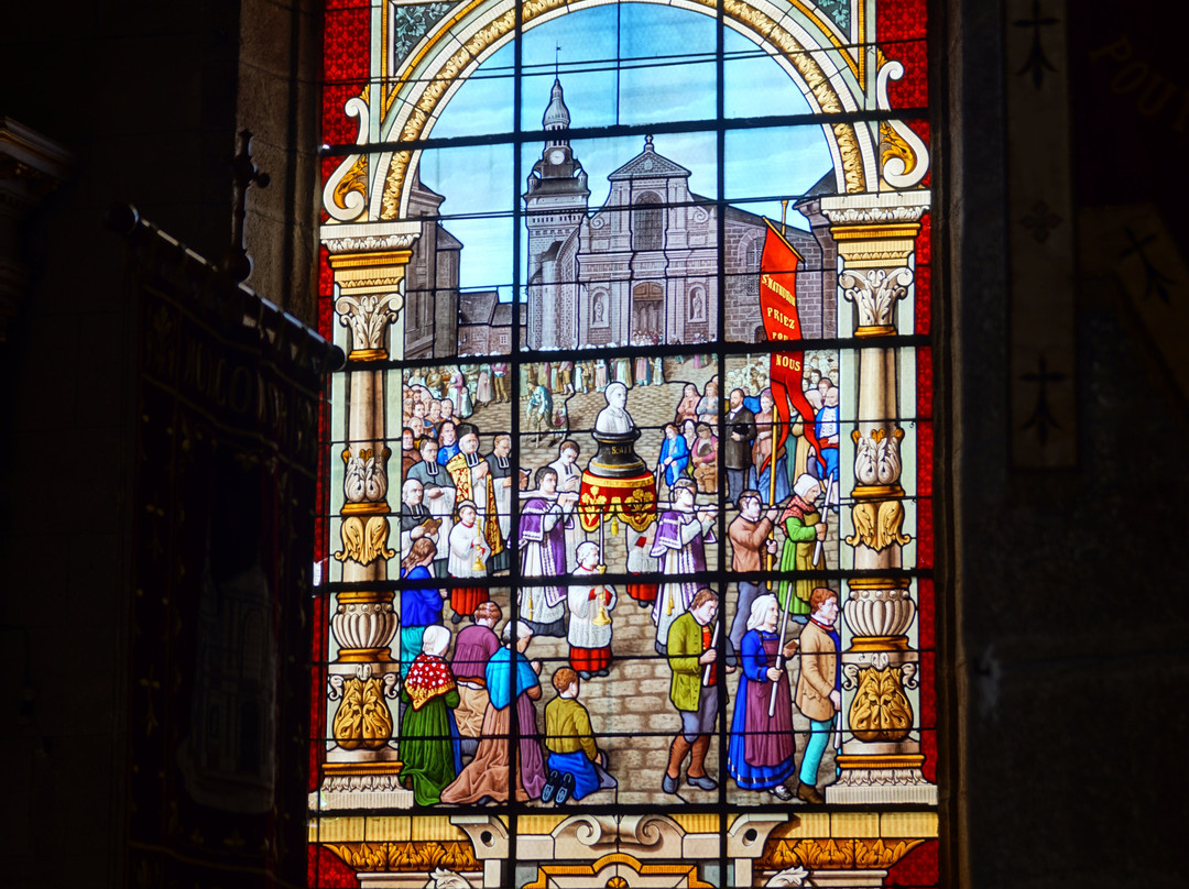 Eglise St Mathurin-Moncontour必去景点