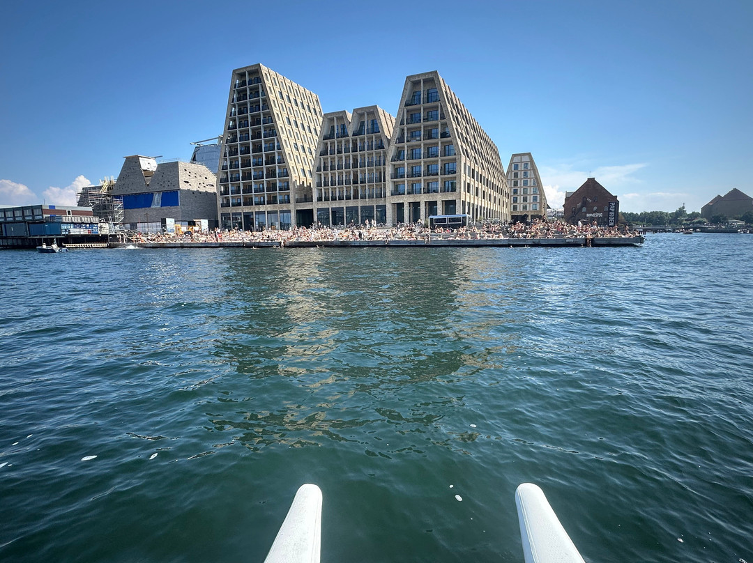 See Copenhagen from a HydroBike-哥本哈根必去景点