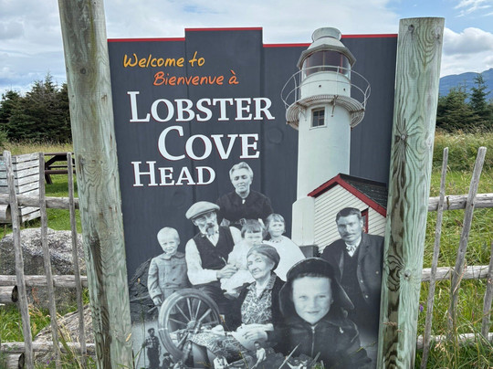 Lobster Cove Head Lighthouse-Rocky Harbour必去景点