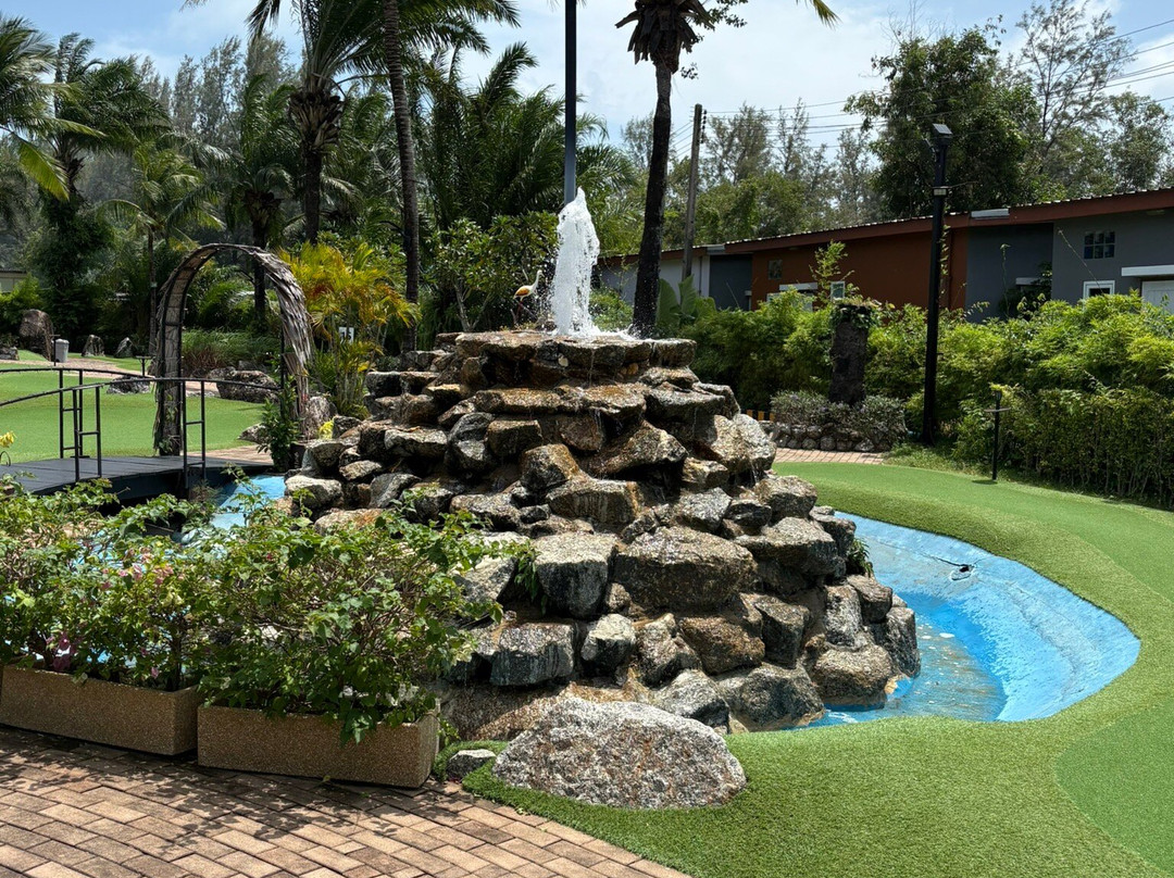 Phuket Adventure Mini Golf and Off Course Restaurant & Bar-班淘海滩必去景点
