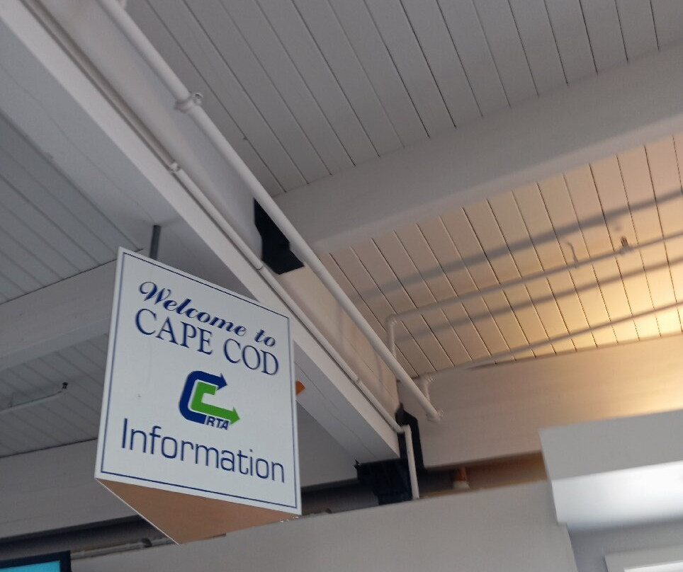 Hyannis Transportation Center-海恩尼斯必去景点