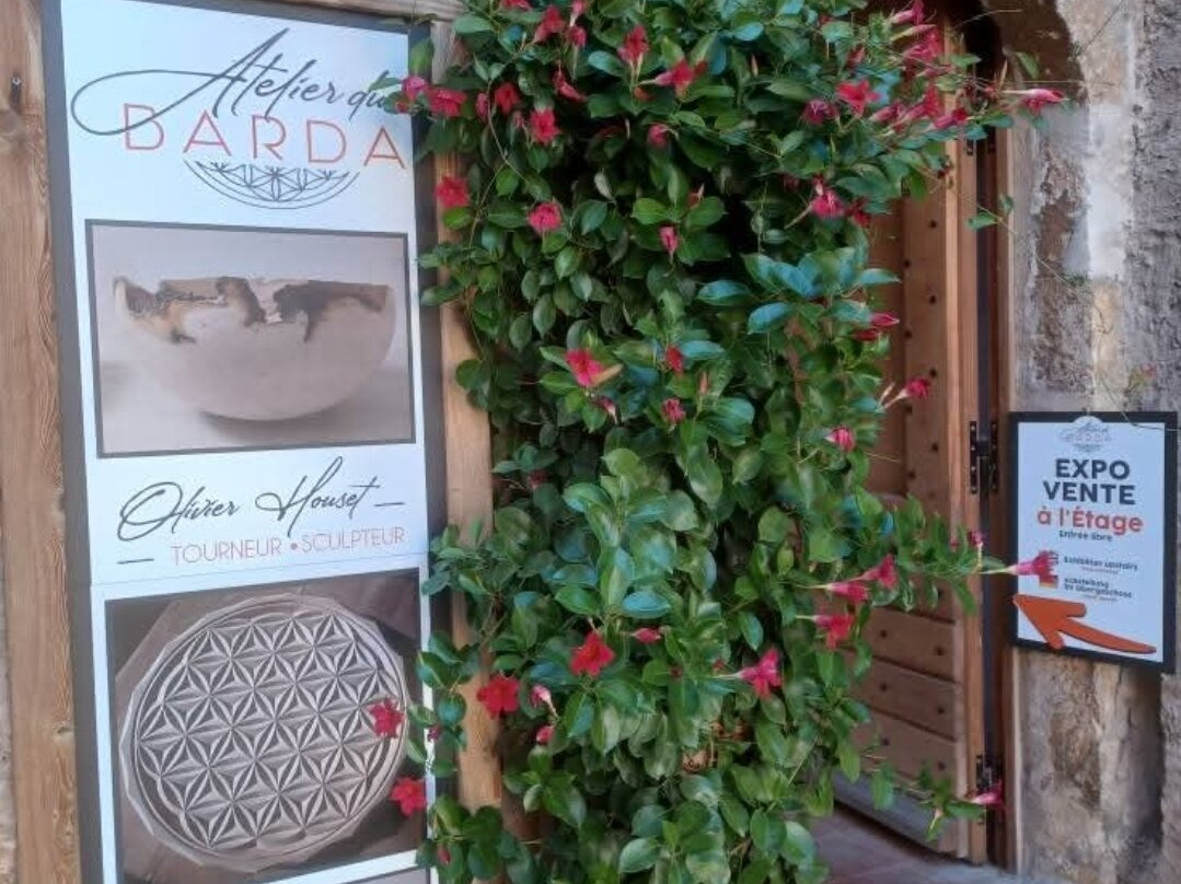 L Atelier Du Barda-艾居伊纳必去景点