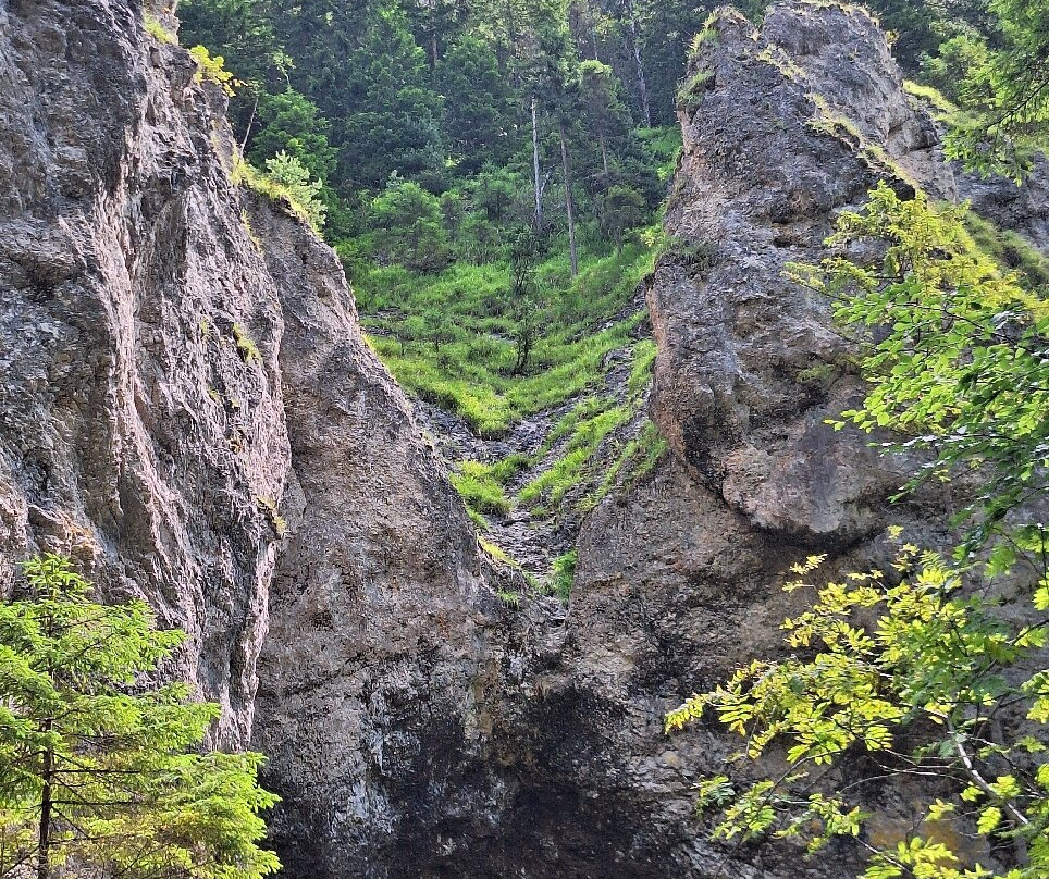 Juráňová dolina-Vitanova必去景点