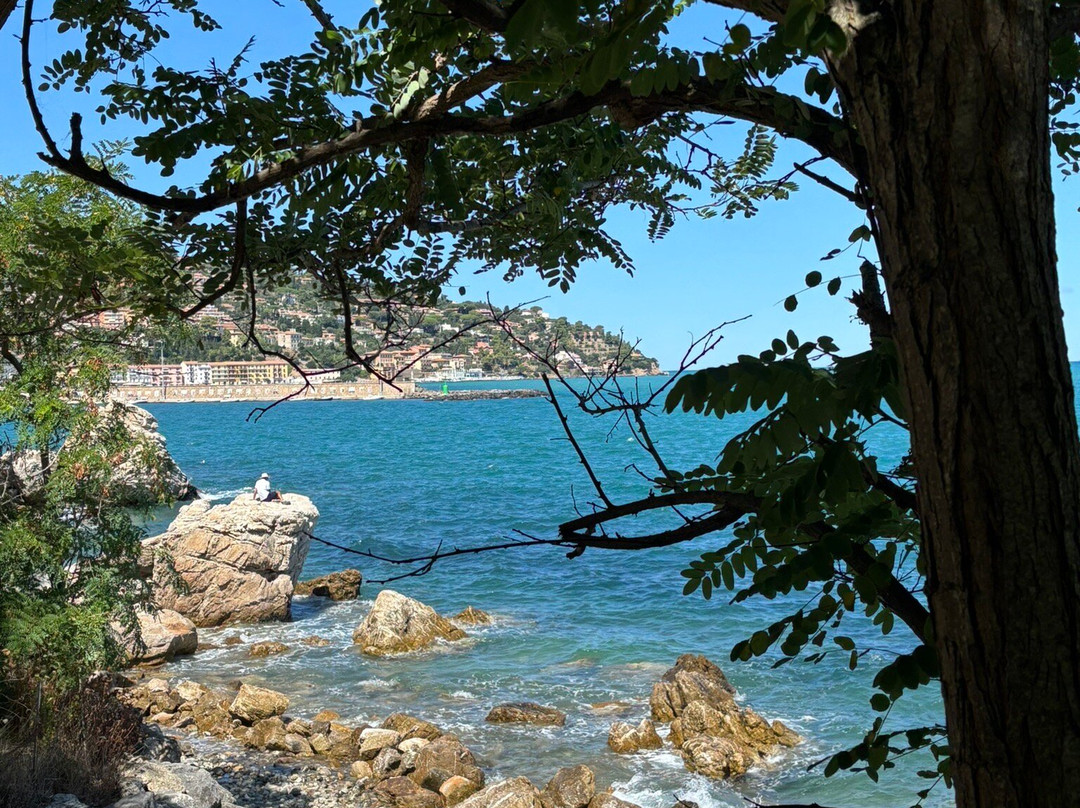 Spiaggia Libera La Cantoniera-圣托斯特凡诺港必去景点