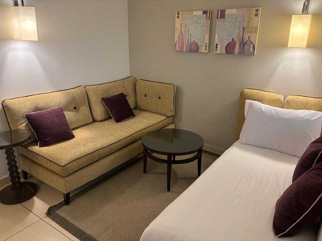 JAZ Elite Crystal, Almaza Bay主图