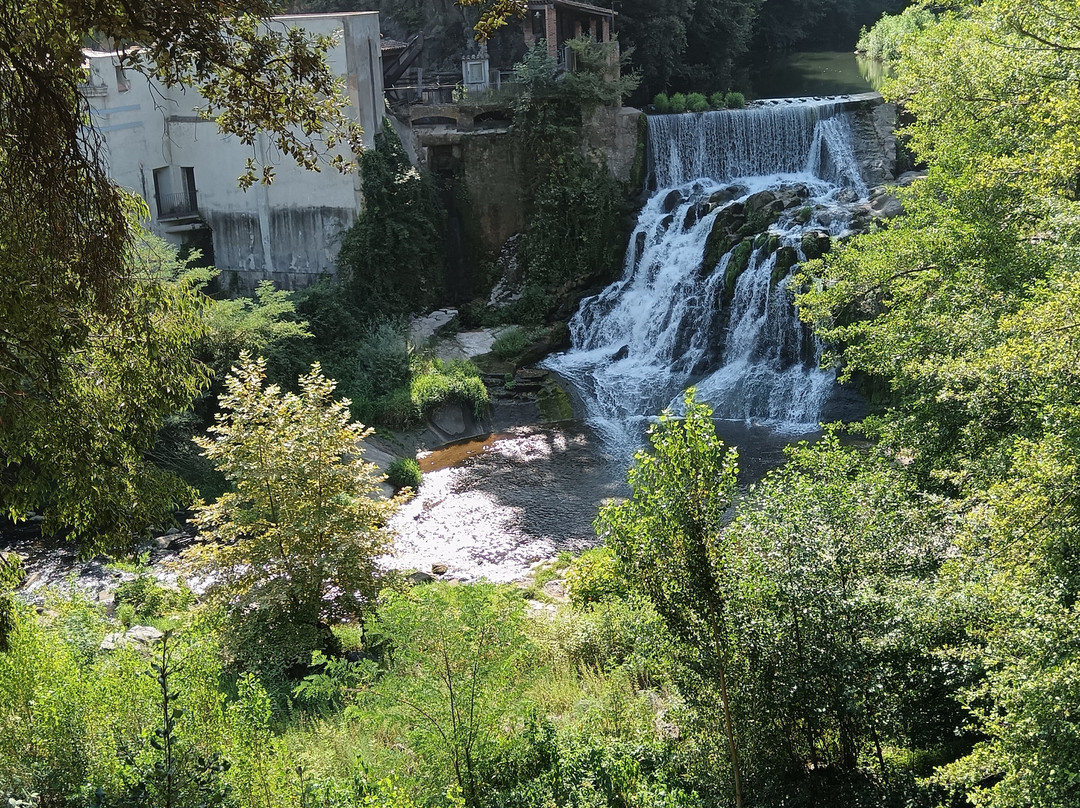 Salt del Moli Fondo-Sant Joan les Fonts必去景点