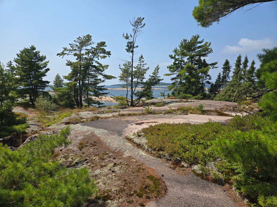 Horizons Adventures-白鱼镇必去景点