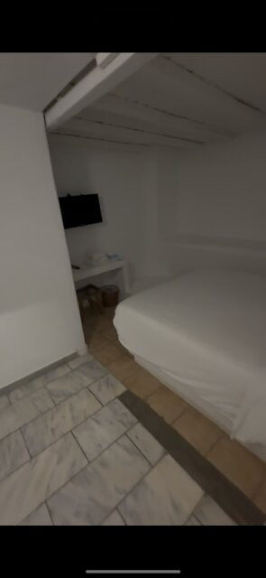 Mr And Mrs White Mykonos主图