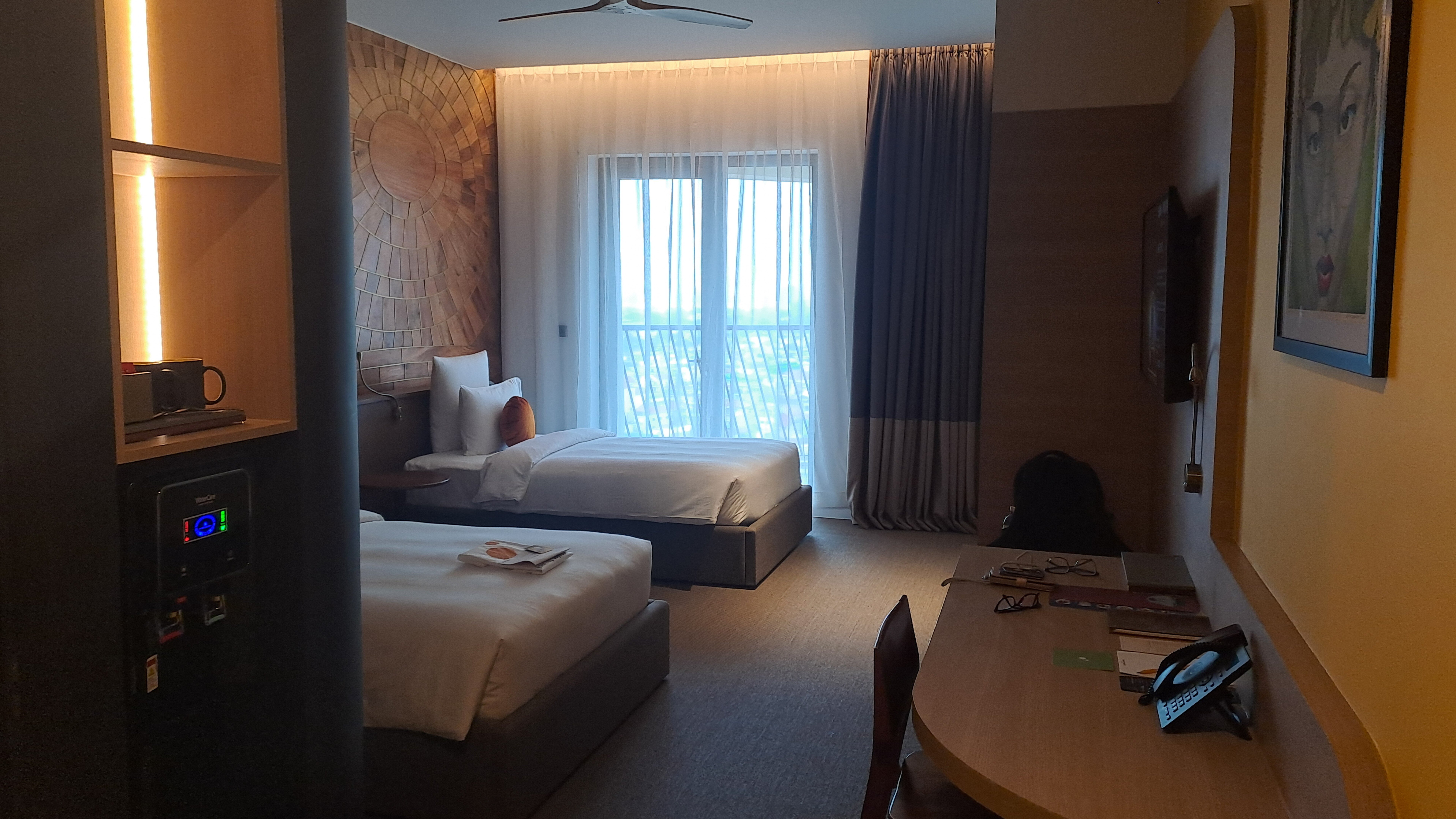 Sun & Moon, Riverside Hotel-客卧