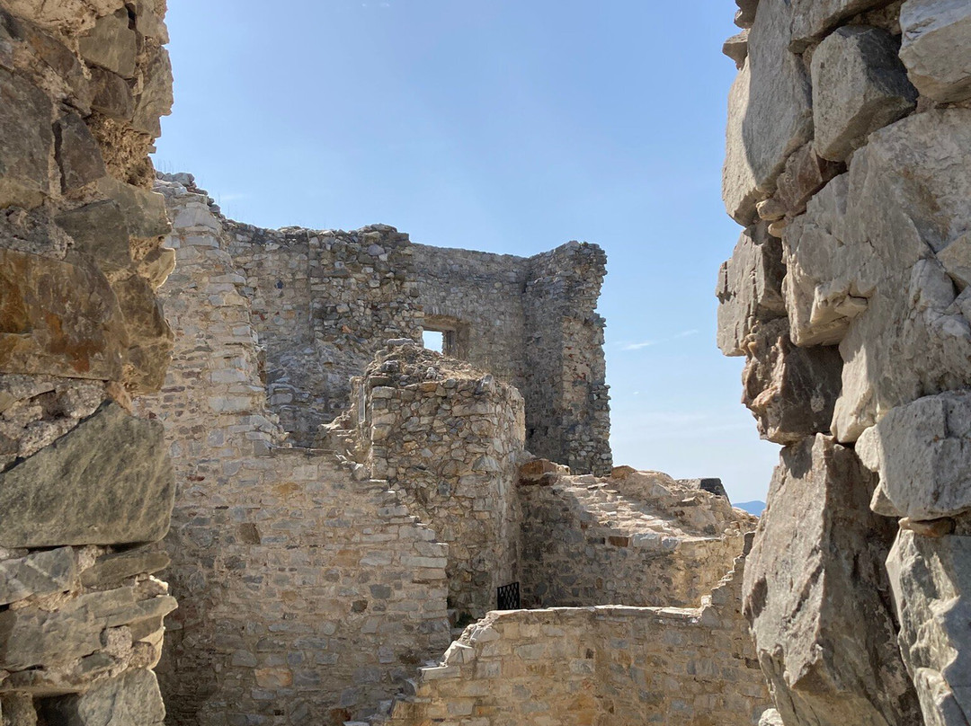 Hrusov Castle-Hostie必去景点