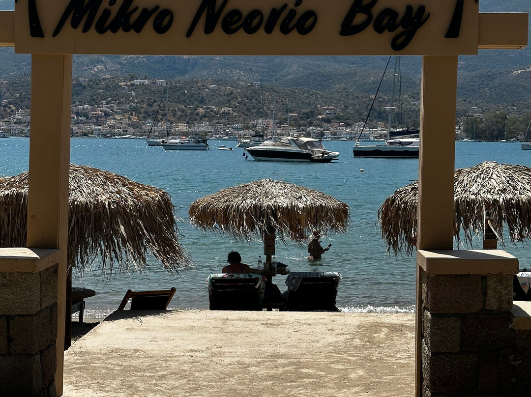Mikro Neorio Bay-Poros必去景点