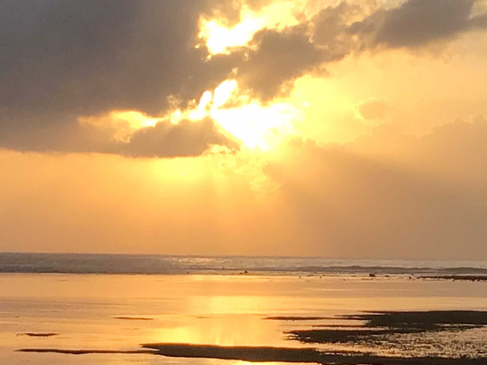 贝诺瓦阳光海滩别墅酒店-泳池