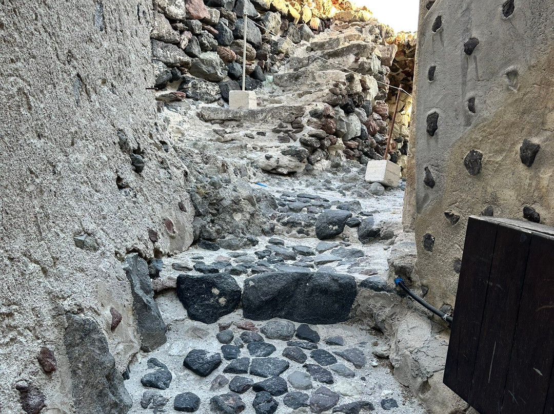 Venetian Castle of Santorini-阿克罗蒂里必去景点