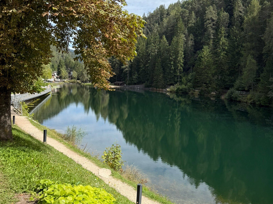Lago Smeraldo-Fondo必去景点