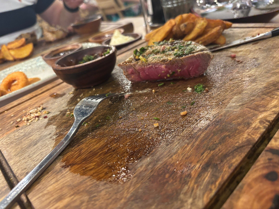 Oliver's Steak Bar, Sissi,  Crete