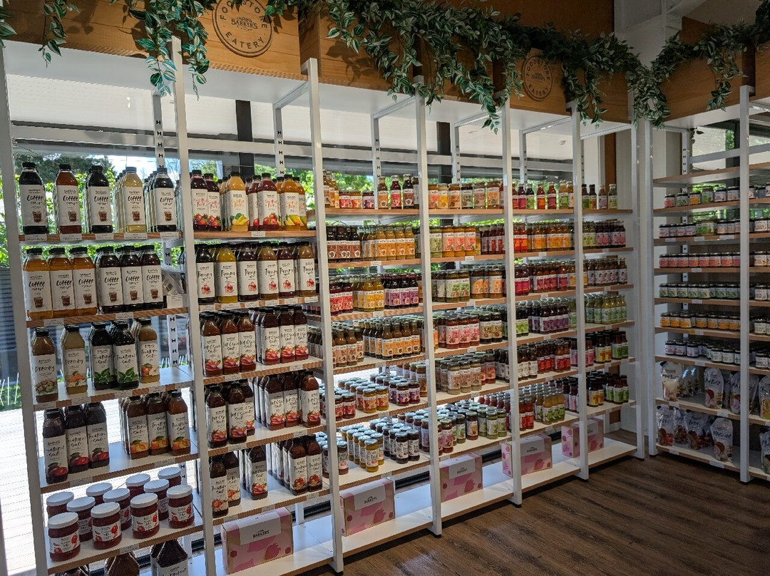 Barker’s Foodstore & Eatery