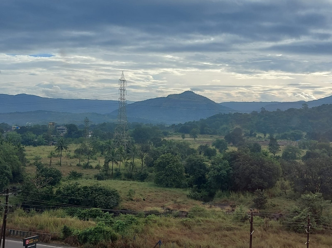 Mastiff Grand The Sia Palace Suites & Banquets, Khopoli