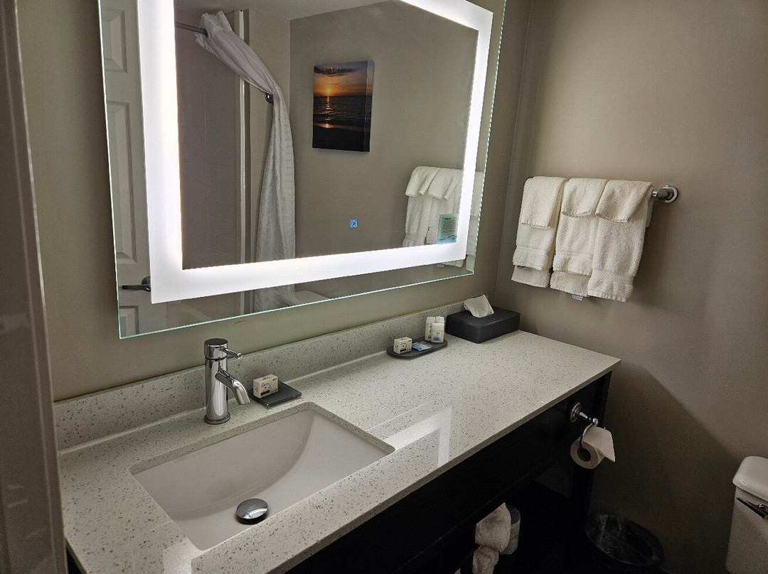 La Quinta Inn & Suites By Wyndham Columbus North主图