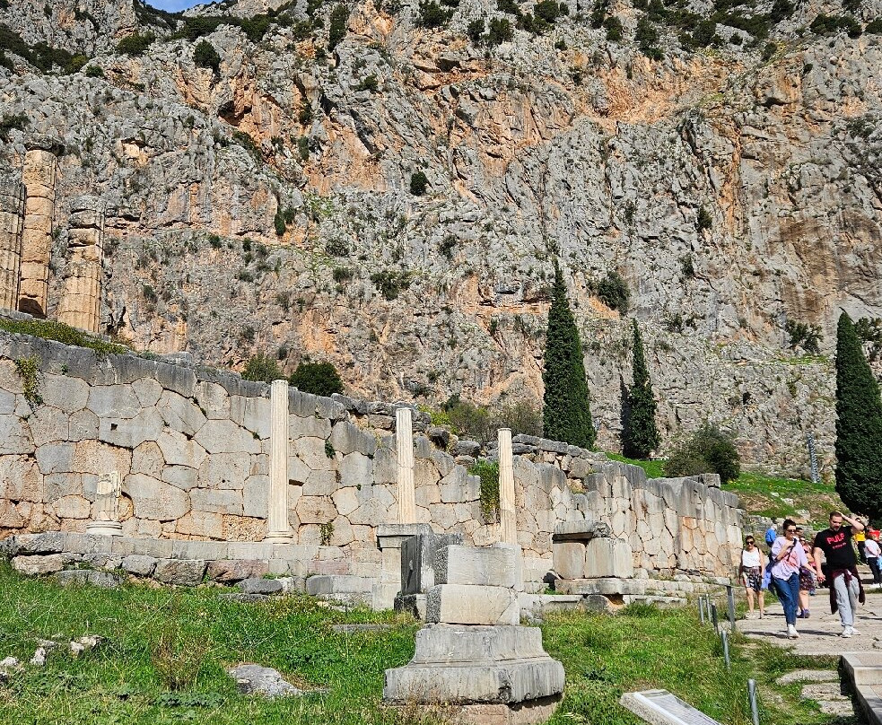 Temple of Apollo-德尔斐必去景点