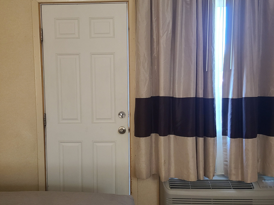 龙帕恩康福特茵酒店主图