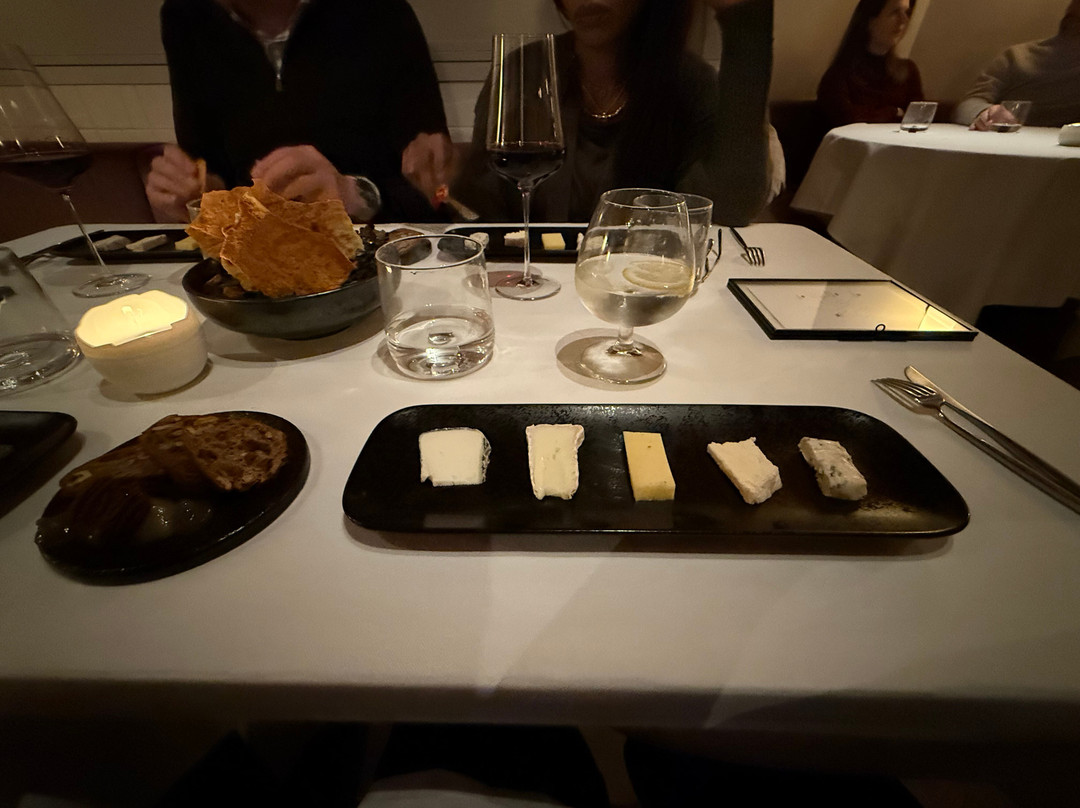 荷兰餐馆和美食-Mano Restaurant