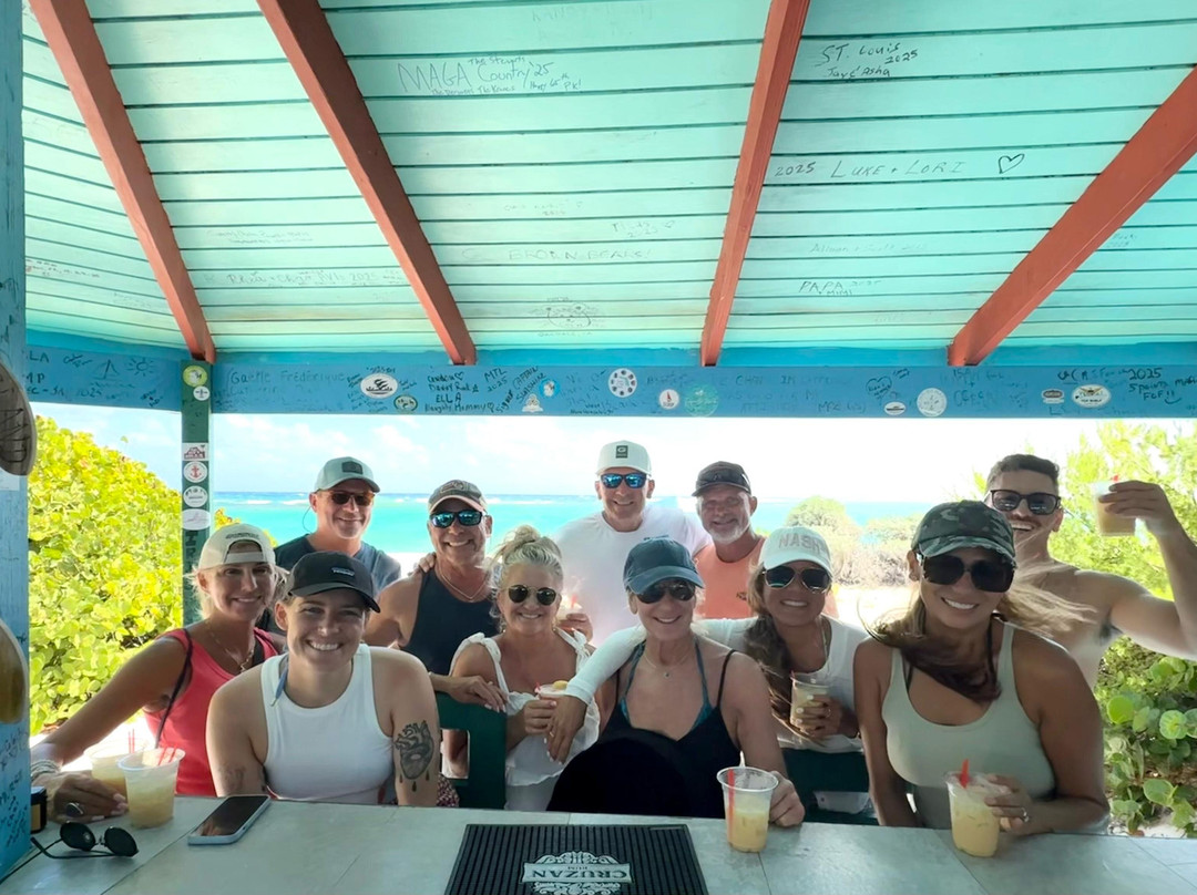 Voyage Charters-托土拉必去景点