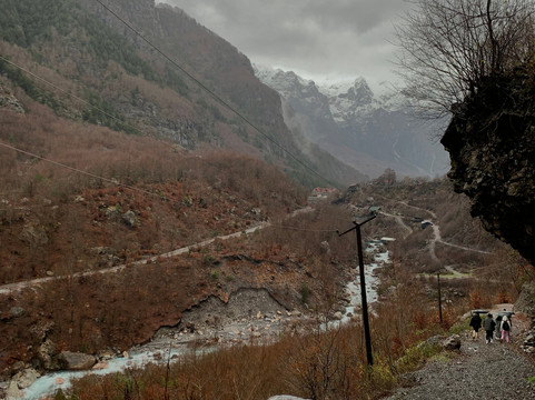 EPIC TOURS-地拉那必去景点
