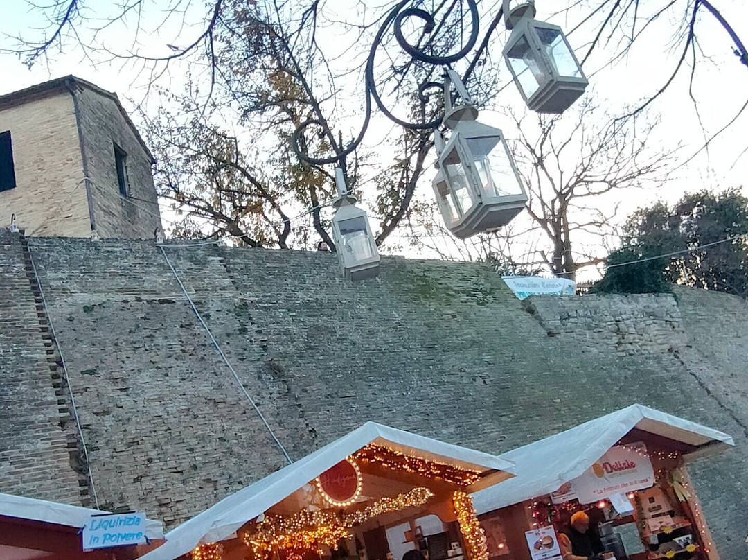 Borgo di Candelara-Candelara必去景点