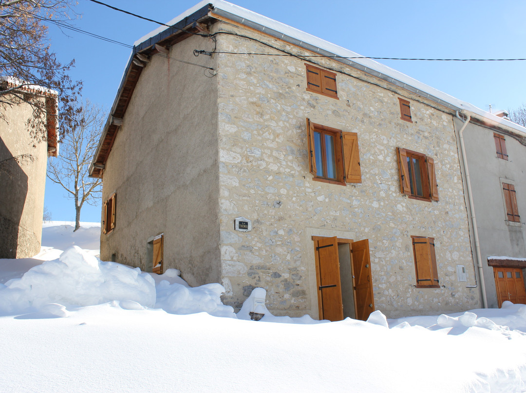 Camurac酒店住宿-L'oustal De L'annetta Chambres Et Tables D'hotes