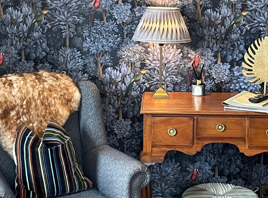 伯利法院酒店主图