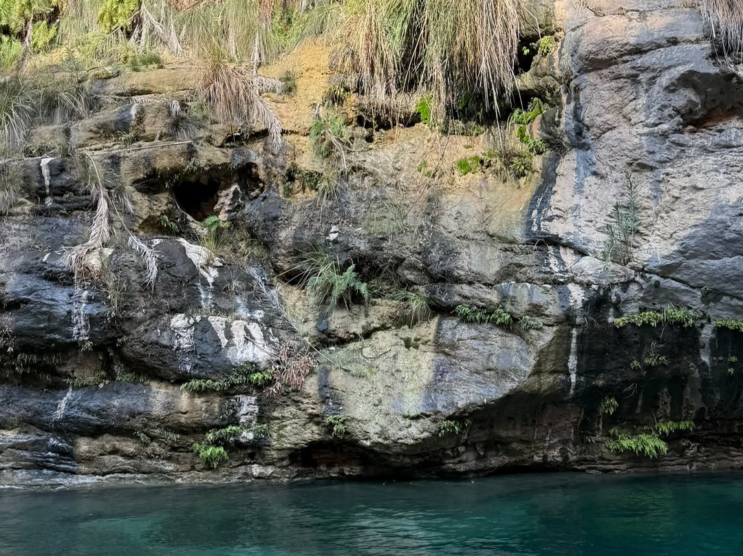 Wadi Tiwi Mibam Adventure-提维必去景点