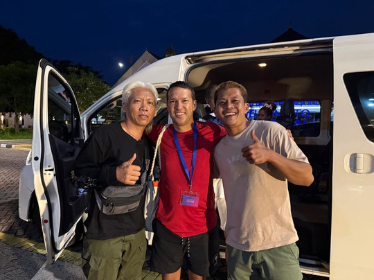 Dolphin Lovina tours-罗威那海滩必去景点