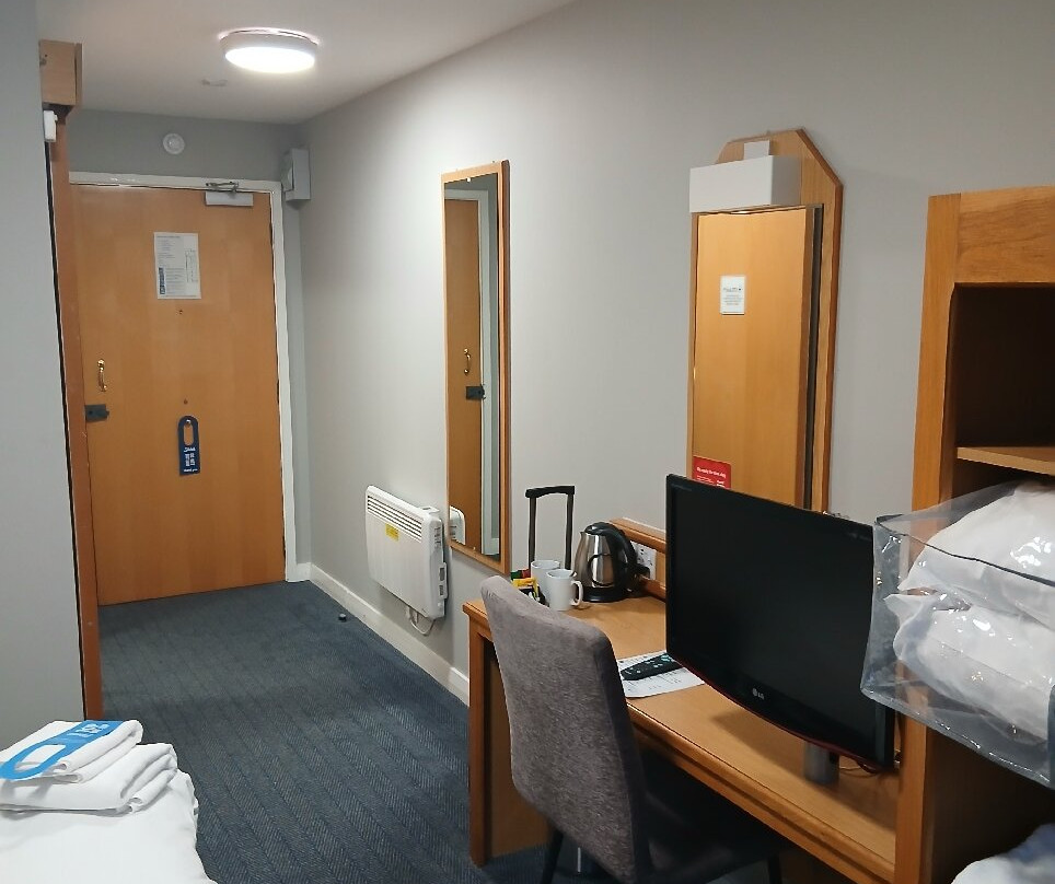 阿伯丁机场旅屋主图