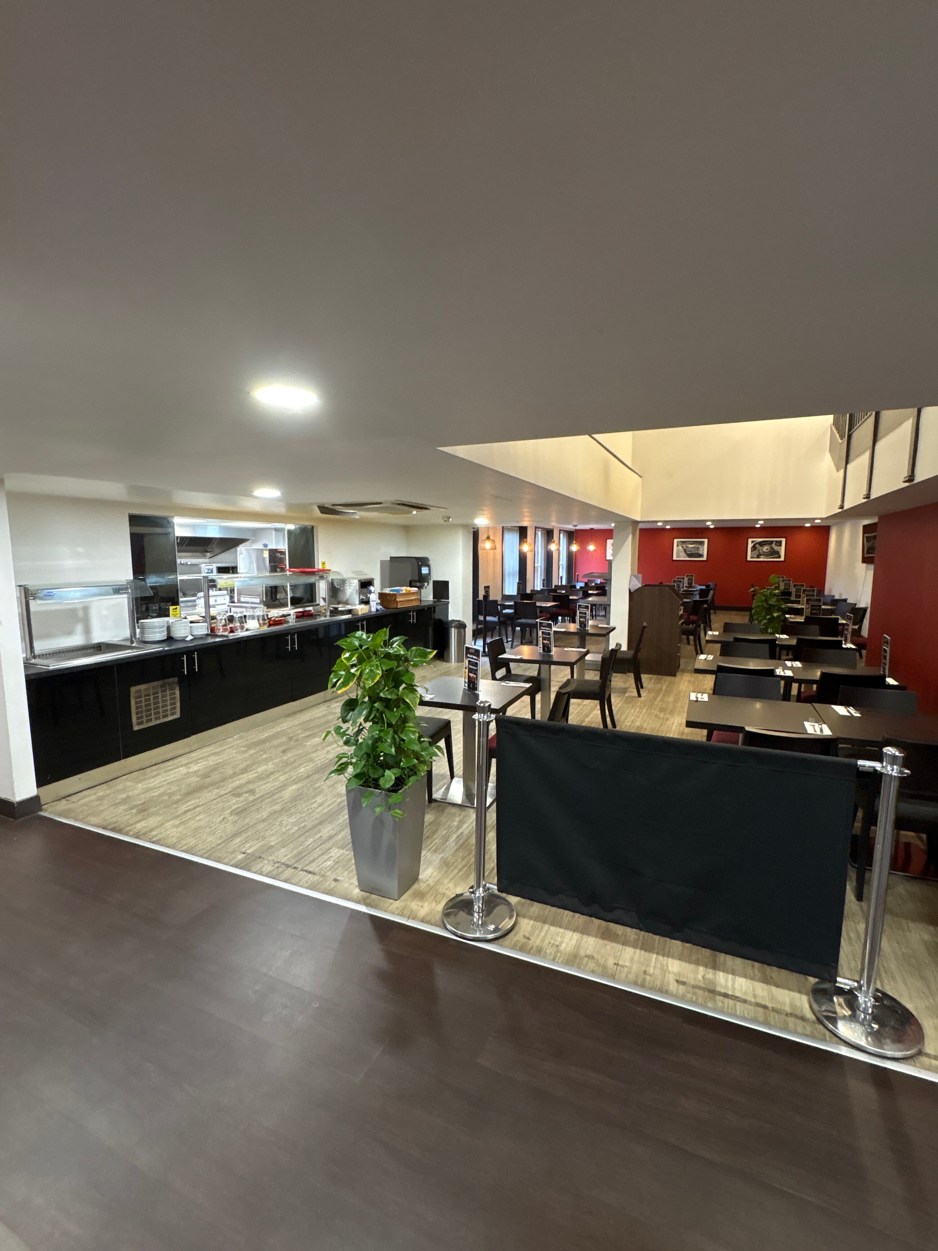 牛津华美达酒店-官方