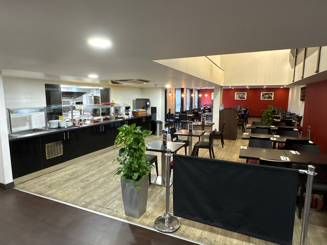 牛津华美达酒店主图