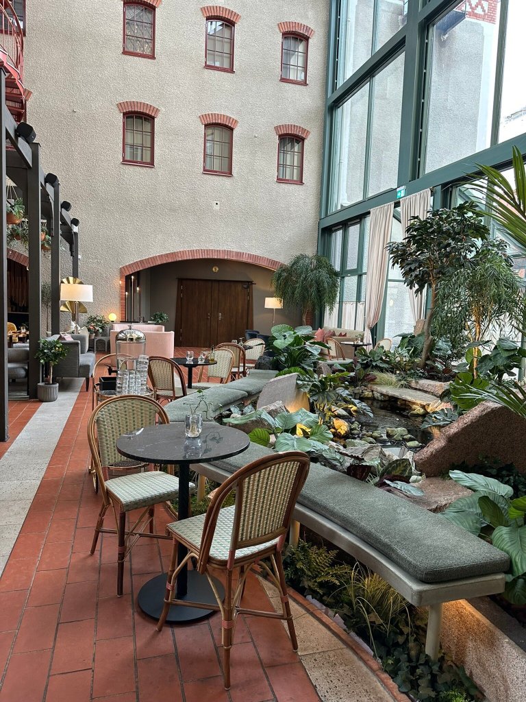 Ad Astra by Elite-官方