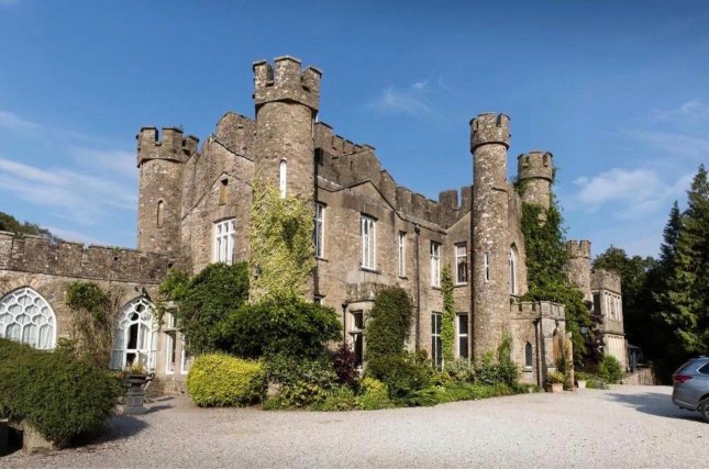 奥吉尔城堡民宿-官方