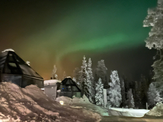 欧若拉圣诞酒店主图