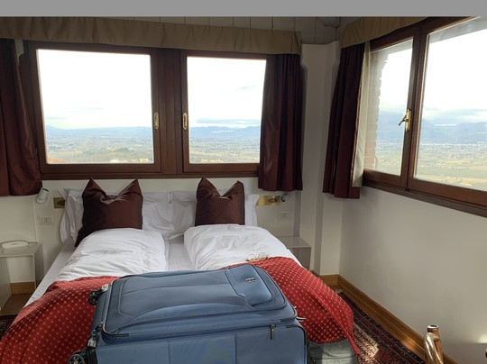 潘布费缇别墅酒店主图