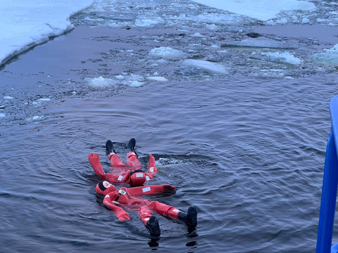 Polar Explorer Icebreaker-Batskarsnas必去景点