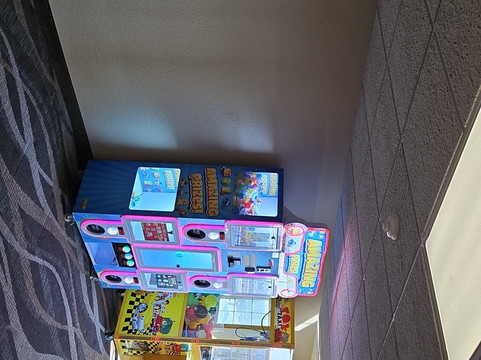 鹅卵石套房酒店-奥什科什主图