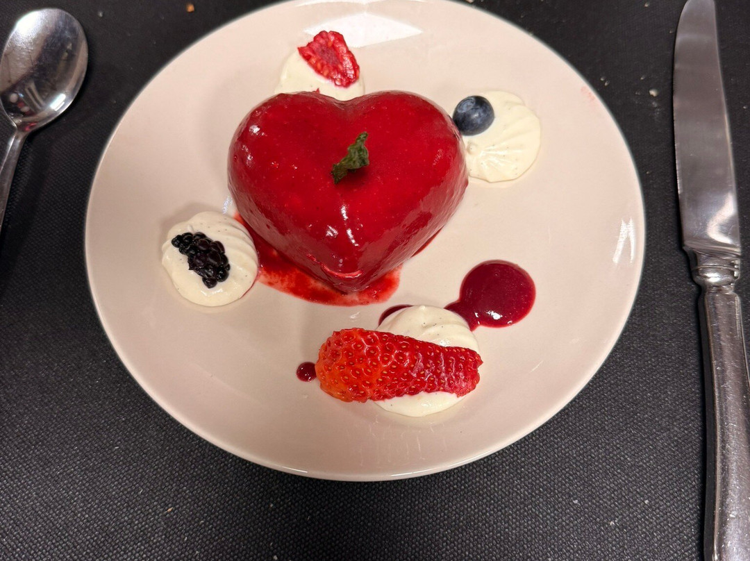 阿让唐阿尔勒原生酒店主图